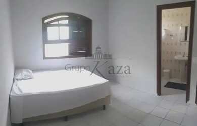 Imagem: A casa para alugar possui 5 Dormitórios, 4 Banheiros, 4 Vagas