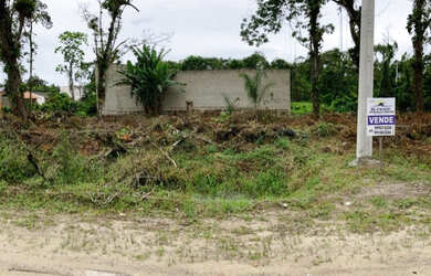 Imagem: O terreno possui 360m² de Área e está localizado em Itapoá