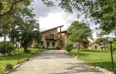 Imagem: O terreno possui 6050m² de Área e está localizado em Santo