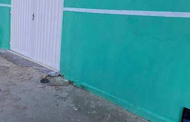 Imagem: A casa possui 2 Dormitórios, 1 Banheiro, 1 Vaga na garagem