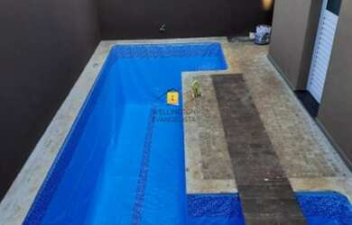 Imagem: A casa em condomínio possui 3 Dormitórios, 5 Banheiros, 4