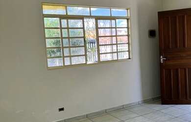 Imagem 4: CASA VENDA DINAPOLI II. 140m² de Área, 4 Vagas na garageme3 Dormitórios