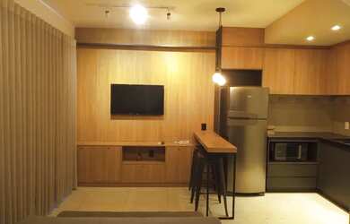 Imagem: O apartamento possui 1 Dormitório, 1 Banheiro, 1 Vaga na garagem