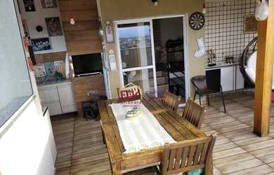 Imagem: O apartamento possui 3 Dormitórios, 3 Banheiros, 2 Vagas na