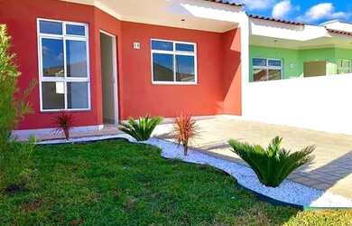 Imagem: A casa possui 2 Dormitórios, 1 Banheiro, 1 Vaga na garagem