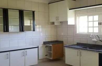 Imagem 7: Maravilhosa casa isolada no Condomínio Parque Paulistano, amplo terreno com jardim na fren