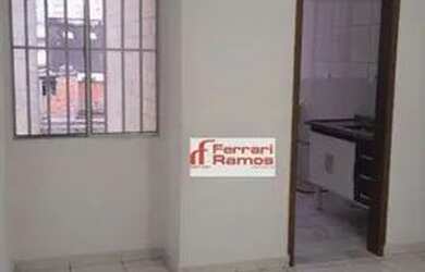 Imagem: O apartamento possui 2 Dormitórios, 1 Banheiro, 1 Vaga na garagem