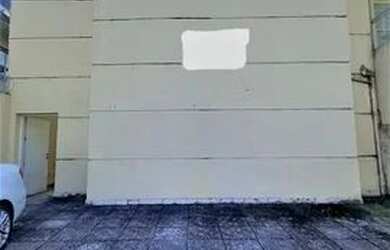 Imagem: O depósito possui 5 Vagas na garagem, 290m² de Área e está