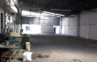 Imagem: O depósito possui 517-0m² de Área e está localizado em Santo