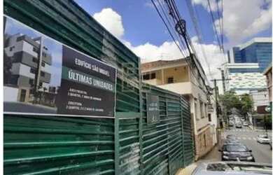 Imagem: O apartamento possui 2 Dormitórios, 2 Banheiros, 2 Vagas na