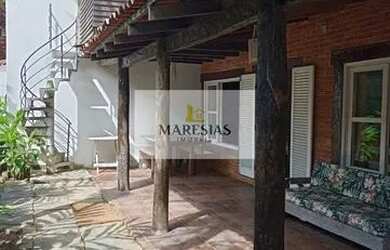 Imagem: A casa possui 3 Dormitórios, 2 Banheiros, 3 Vagas na garagem