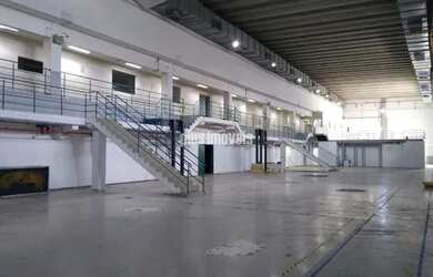 Imagem: O depósito possui 5 Vagas na garagem, 5.445m² de Área e