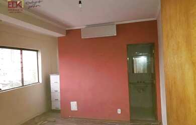 Imagem: A casa possui 4 Dormitórios, 1 Banheiro, 2 Vagas na garagem