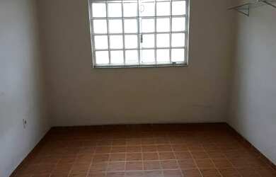 Imagem 12: R$280.000) Bairro de Lourdes - Casa quase em frente ao Colégio Tiradentes