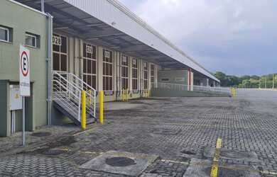 Imagem 14: Galpão/Depósito/Armazém para aluguel possui 4104 metros quadrados