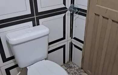 Imagem: A casa possui 2 Dormitórios, 1 Banheiro, 10m² de Área e