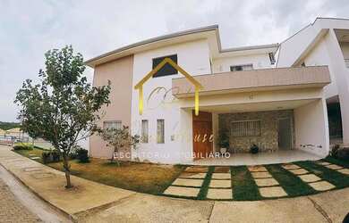 Imagem: A casa em condomínio possui 4 Dormitórios, 5 Banheiros, 4