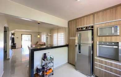 Imagem: A casa em condomínio possui 2 Dormitórios, 2 Banheiros, 5