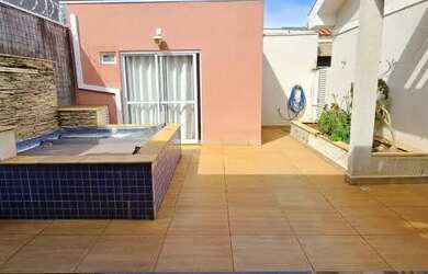 Imagem: A casa em condomínio possui 3 Dormitórios, 5 Banheiros, 4