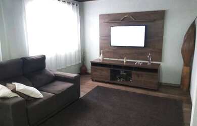 Imagem: A casa possui 2 Dormitórios, 1 Banheiro, 79m² de Área e está