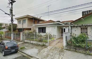 Imagem: A casa possui 1 Dormitório, 1 Banheiro, 1 Vaga na garagem