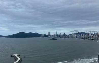 Imagem 1: Apartamento em Balneário Camboriú para Locação Anual Frente Mar Alto...