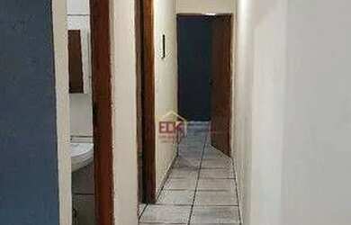 Imagem: A casa possui 2 Dormitórios, 1 Banheiro, 1 Vaga na garagem