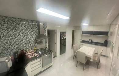 Imagem: O apartamento possui 4 Dormitórios, 4 Banheiros, 2 Vagas na