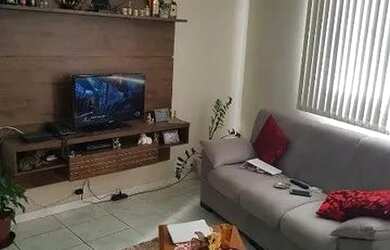 Imagem: O apartamento possui 1 Dormitório, 1 Banheiro, 1 Vaga na garagem