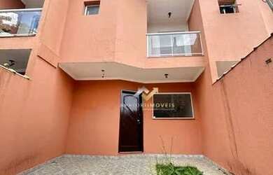 Imagem: A casa possui 2 Dormitórios, 3 Banheiros, 2 Vagas na garagem