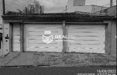 Imagem: A casa possui 4 Dormitórios, 1 Banheiro, 257m² de Área e