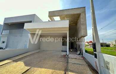 Imagem: A casa em condomínio possui 3 Dormitórios, 2 Banheiros, 4