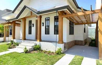 Imagem: A casa em condomínio possui 2 Dormitórios, 4 Banheiros, 2