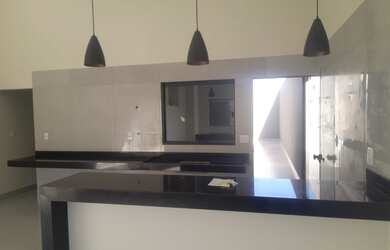 Imagem 7: ÓTIMA CASA NO BAIRRO NOVO MUNDO, A 1MIN. DA AV. SEGISMUNDO PEREIRA