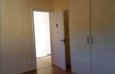 Imagem 13: Maravilhosa casa isolada no Condomínio Parque Paulistano, amplo terreno com jardim na fren