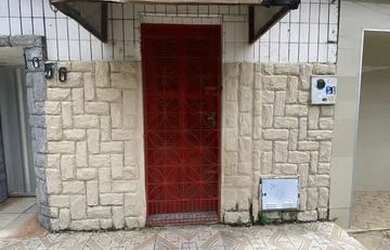 Imagem: A casa possui 1 Dormitório, 1 Banheiro e está localizado