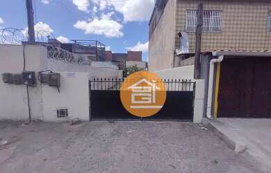 Imagem: A casa possui 1 Dormitório, 1 Banheiro, 2 Vagas na garagem