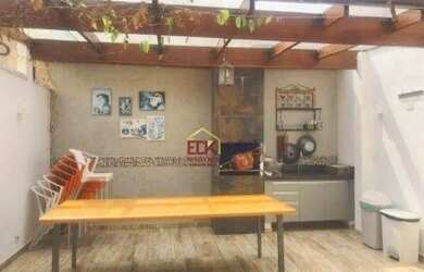 Imagem: A casa possui 3 Dormitórios, 3 Banheiros, 1 Vaga na garagem