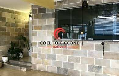 Imagem: A casa possui 3 Dormitórios, 2 Banheiros, 2 Vagas na garagem