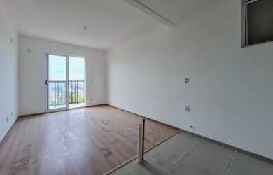 Imagem: O apartamento possui 1 Dormitório, 1 Banheiro, 1 Vaga na garagem