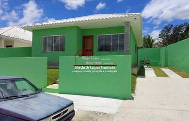 Imagem: A casa em condomínio possui 3 Dormitórios, 1 Banheiro, 3 Vagas