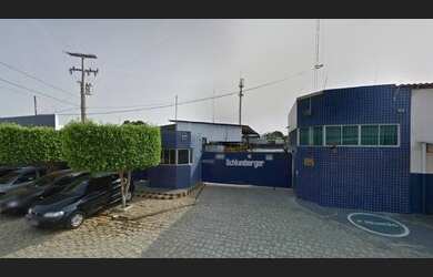 Imagem: A casa possui 1 Dormitório, 2 Banheiros, 5 Vagas na garagem