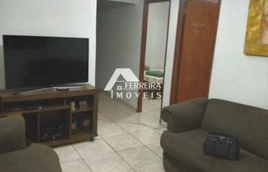 Imagem: A casa possui 3 Dormitórios, 2 Banheiros, 3 Vagas na garagem