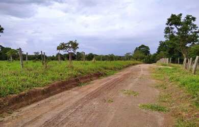 Imagem: A chácara possui 3.300m² de Área, Imóvel novo e está localizado