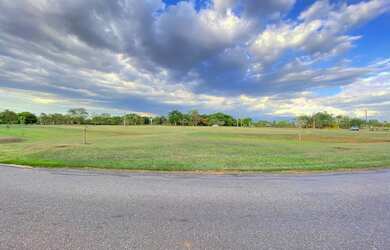 Imagem 10: Chácara lote em condomínio fechado alto da Boa Vista em senador Canedo