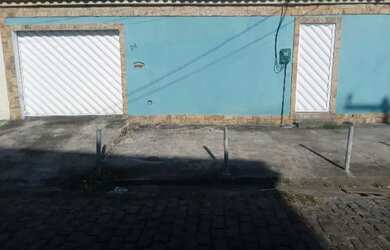 Imagem: A casa possui 1 Dormitório, 1 Banheiro e 1 Vaga na garagem