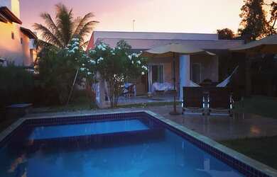 Imagem: A casa em condomínio possui 3 Dormitórios, 3 Banheiros, 2