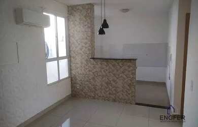 Imagem: O apartamento possui 2 Dormitórios, 1 Banheiro, 1 Vaga na garagem