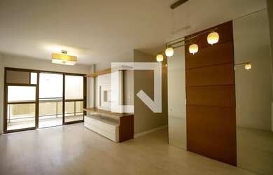 Imagem: O apartamento possui 3 Dormitórios, 2 Banheiros, 2 Vagas na