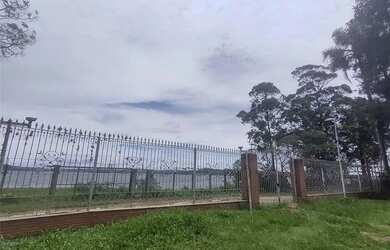 Imagem: A casa possui 5 Dormitórios, 5 Banheiros, 5 Vagas na garagem